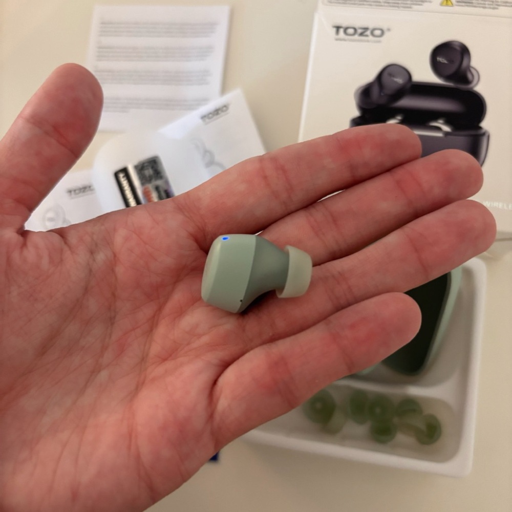 A1 True Wireless Earbuds - Green - Picture 6 of 13